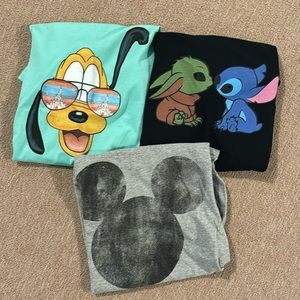 3 Disney Shirts (Pluto, Mickey Mouse, stitch, baby yoda) Star Wars